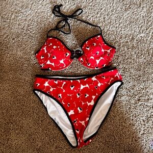 Victoria’s Secret Poppy String Bikini: Bottoms Small, Top 34D